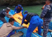 Gerak Cepat TNI, Polri Dan Instansi Terkait Evakuasi Penemuan Mayat Di Pantai Pacitan