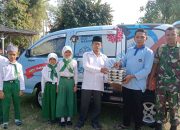 Para Guru Dan Siswa Di Kwadungan Menyambut Gembira Makan Bergizi Gratis