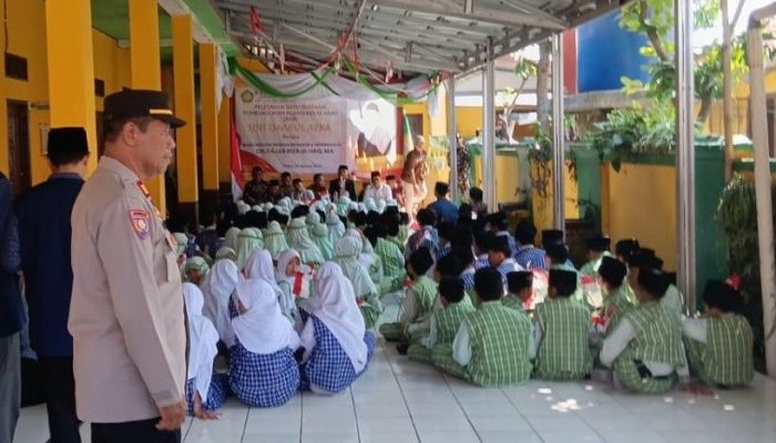 Polsek Cikarang Timur Kawal Kunjungan Wamen Dikdasmen RI di Yayasan Daarul Azka Kp Binong