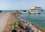 Pelabuhan Batu Guluk Kangean Memprihatinkan, Warga Desak Pemerintah Segera Lakukan Perbaikan