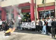 Gerakan Mahasiswa Kangean Gelar Aksi Didepan Kantor Pemkab Menolak PT KEI Diperairan Pulau Kangean