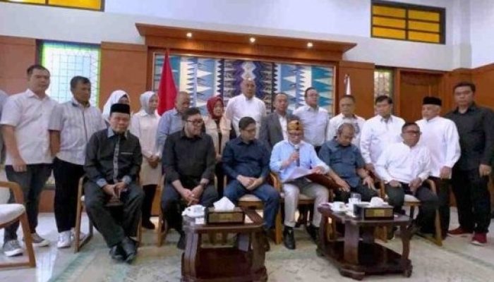 Dukung Aspirasi Pendemo DPRD Jabar Sampaikan Maklumat Ke Pemerintah Pusat