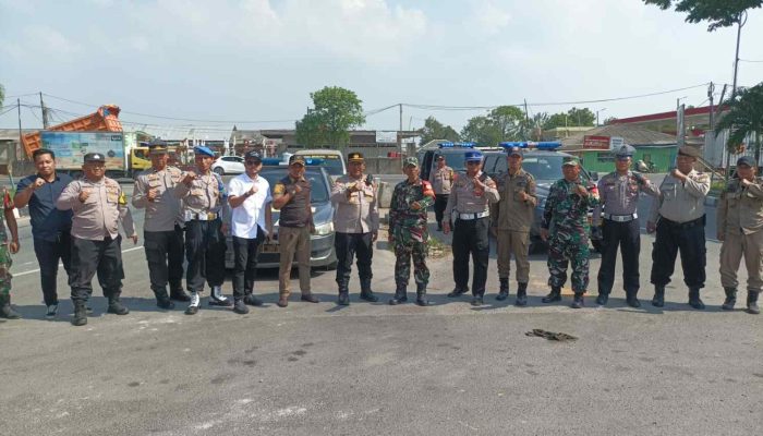 Jaga Kondusifitas Wilayah Polsek Kedungwaringin Giat Patroli Gabungan Bersama Koramil 13/ Kdw Dan Muspika