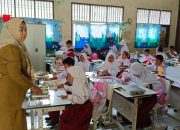 Polsek Cikarang Timur Laksanakan Monitoring Pendistribusian Makan Bergizi Gratis di Desa Jatireja