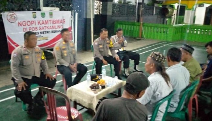 Ngopi Kamtibmas di Desa Bojongsari Kapolsek Kedungwaringin Jalin Sinergitas Bersama Warga