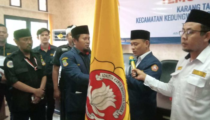 Secara Aklamasi Dede Jaenudin Terpilih Kembali Sebagai Ketua Karangtaruna Kedungwaringin Periode 2025 -2030