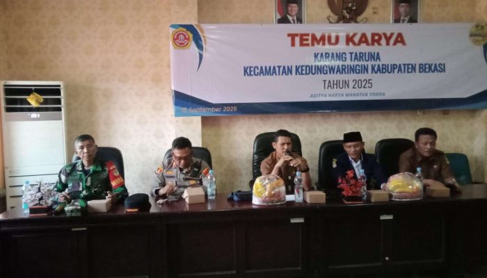 Hadiri Temu Karya Karang Taruna Kapolsek Kedungwaringin Pastikan Acara Berjalan Kondusif