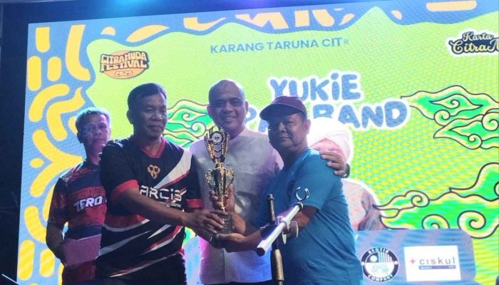 Lurah Cisaranten Kulon Tutup Acara Puncak HUT-RI Ke-80 Dengan Tema Abiwara Culture Festival