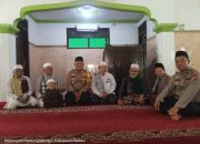 Safari Jum’at di Mesjid Nurul Yaqin Polsek Kedungwaringin Sampaikan Komitmen Dalam Melayani Warga