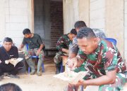 Istirahat Siang Ciptakan Keakraban, Satgas TMMD 126 Desa Petungsinarang Makan Bersama Warga