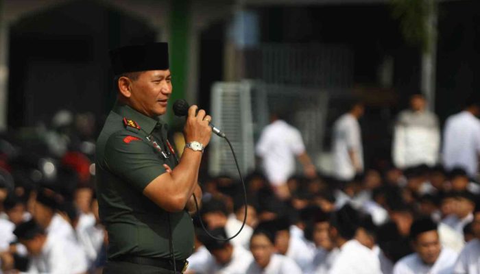 Pangdam III/Slw Pimpin Apel Hari Santri Tingkat Provinsi Jawa Barat