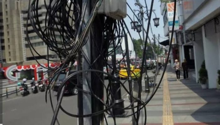 Wali Kota Bandung Bahas Penataan ‘Kabel Udara’ Kota Bersama Gubernur Jabar