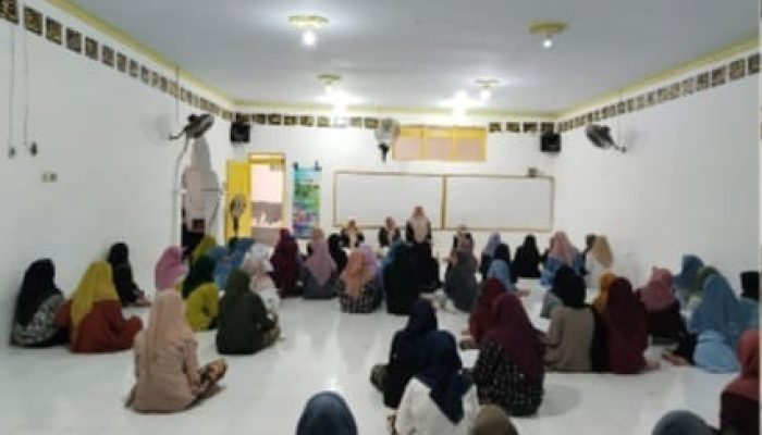 Puskesmas Ambunten Gelar Pemeriksaan Gratis dan Edukasi PHBS di Pondok Pesantren