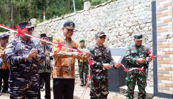 Irup Kadispotdirga Didampingi Dansatgas TMMD 126 Kodim Bersama Forkopimda Tinjau Lokasi Fisik
