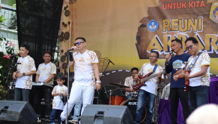 Xo Band Bawakan Nostalgia Mewah di Reuni Akbar SMPN 10 Tasikmalaya