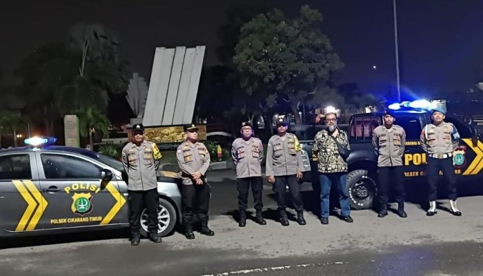 Kapolsek Cikarang Timur Pimpin Patroli Dini Hari untuk Antisipasi Curat, Curas, dan Tawuran