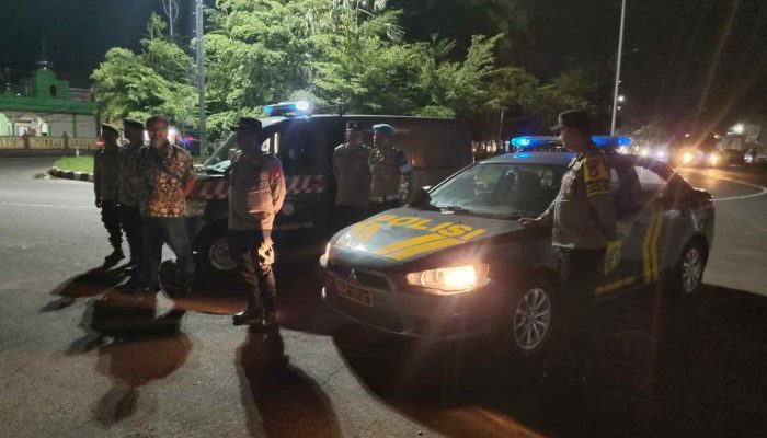 Antisipasi Kejahatan 3C Selama Libur Nataru 2025, Polsek Cikarang Timur Intensifkan Patroli Strong Point di Titik Rawan.