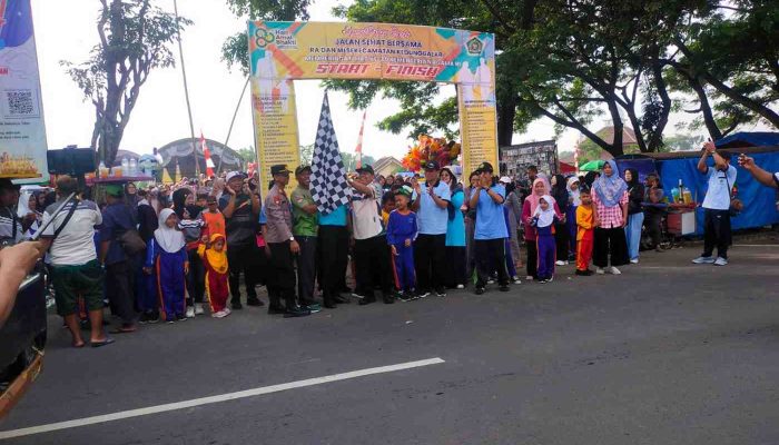 Babinsa Kedunggalar dan Polsek Amankan Senam dan Jalan Sehat HAB ke-80 Kemenag RI