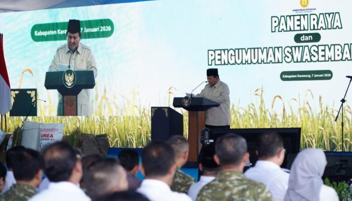 Pangdam III/Slw Pimpin Pengamanan Kunker Presiden Prabowo Pada Panen Raya Padi di Karawang