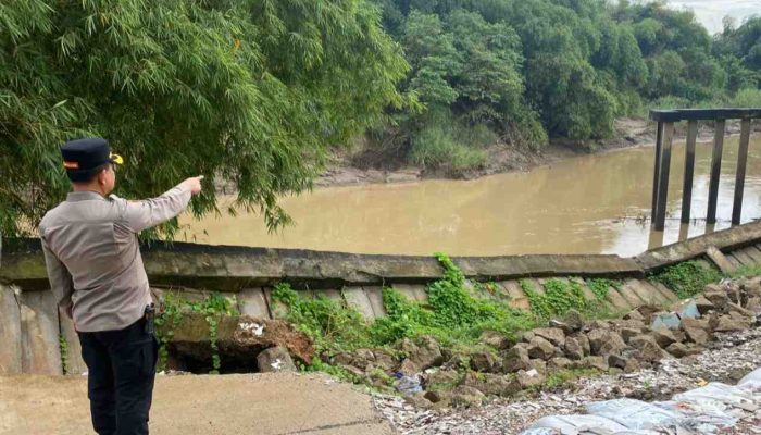 Debit Air dan Lingkungan Jadi Sorotan, Kapolsek Cikarang Timur Kembali ke Kali Cibeet