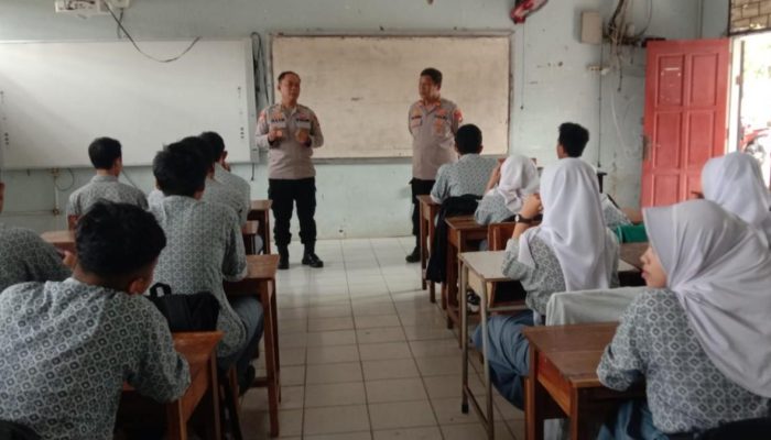 Jalin Kedekatan Sejak Dini, Polisi Ajarkan Keselamatan dan Perlindungan Diri kepada Pelajar SD hingga SMA
