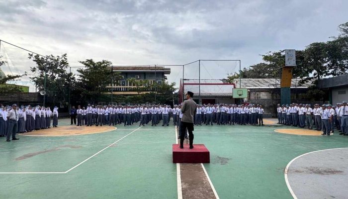 Polres Metro Bekasi dan Polsek Cikarang Timur Gelar ‘Police Goes to School’ di SMK PK Binamitra, Pererat Sinergi dan Karakter Pelajar