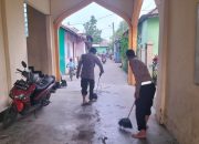 Dukung Program Bang Jasri, Personel Polsek Cikarang Timur Gelar Aksi Kurve di Masjid Nurul Ikhsan Jaga Kebersihan Rumah Ibadah.
