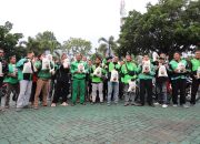 Polres Magetan Berbagi di Ramadan, Kapolres Salurkan Bingkisan Lebaran untuk Ojol dan Tukang Becak