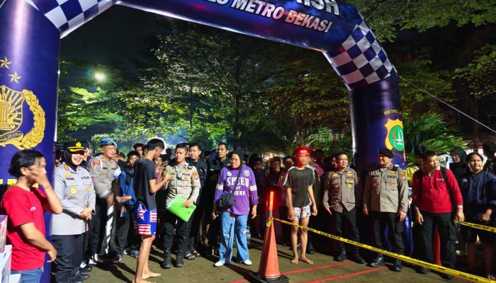 Wujudkan Keamanan Ramadhan, Jajaran Polres Metro Bekasi Gelar ‘Fun Night Run’ Wadah Positif Untuk Para Pemuda.
