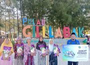 LAZNAS Dewan Dakwah Salurkan Zakat Fitrah ke Pulau Gili Labak Bersama Takmir Masjid As Shobirin