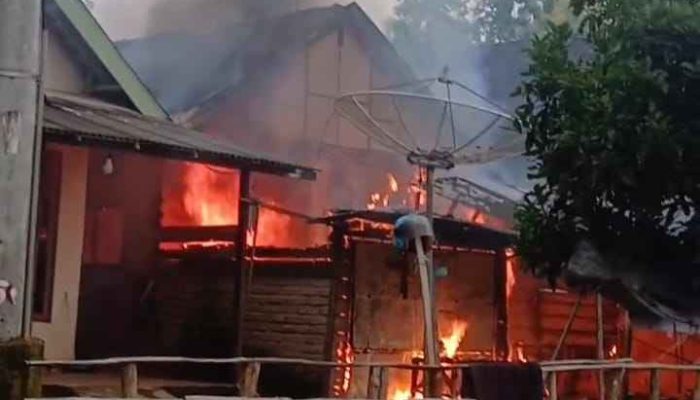 Api Mengamuk di Kangayan, Rumah Ibu Madawia Rata dengan Tanah