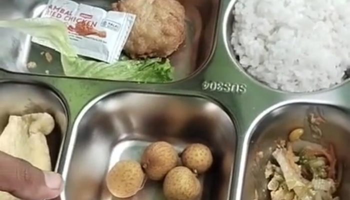 Viral Menu MBG di Pakandangan Tengah Diduga Basi dan Busuk, Wali Murid Geram