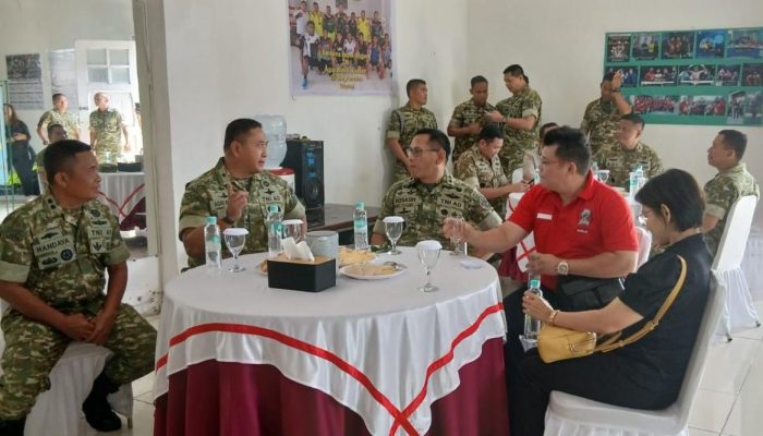 Pangdam III/Siliwangi Kunjungi Sasana Boxing Camp, Beri Motivasi dan Dukungan untuk Atlet