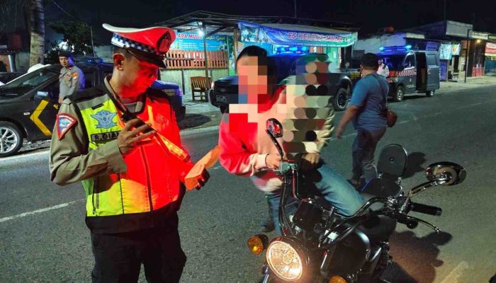 Operasi Kejahatan Jalanan Polsek Cikarang Timur Sisir Titik Rawan Kriminalitas di Jalan Citarik Raya