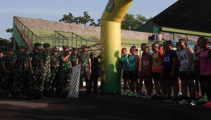 Pangdam III/Siliwangi Buka Lomba Ton Tangkas HUT ke-80 Kodam, 18 Satuan Adu Kemampuan di Stadion Siliwangi