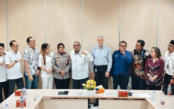 Wamenaker dan Kapolres Metro Bekasi Mediasi Sengketa PHK 130 Karyawan PT Multisrada Arah Sarana ( MICHELIN).