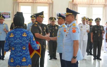 Mayjen TNI Kosasih, S.E., M.M., Pimpin Sertijab Kaskogartap II/Bdg
