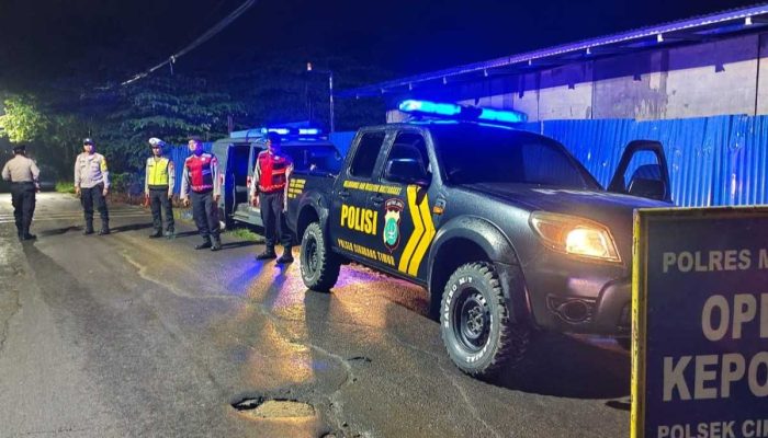 Cegah Gangguan Kamtibmas, Polsek Cikarang Timur Gelar Patroli dan Operasi Kejahatan Jalanan Dini Hari