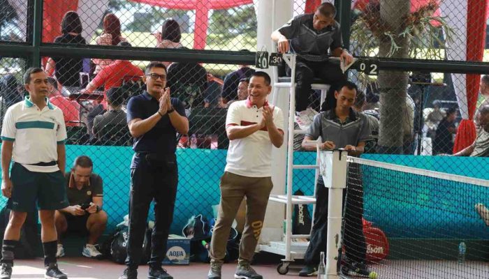 Kasad Jenderal TNI Maruli Simanjuntak Pimpin Olahraga Bersama di Kodiklatad Bandung