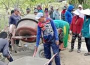 Lakukan Aksi Swadaya Warga Dusun Patereman Angkatan Gotong royong Perbaiki Jalan Rusak.