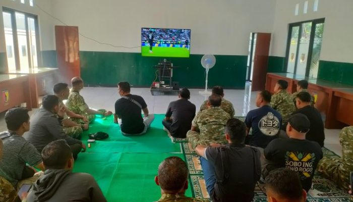 Antusias Warga Saat Nobar Piala Dunia 2026 Yang di Galer Kodim 0801/Pacitan