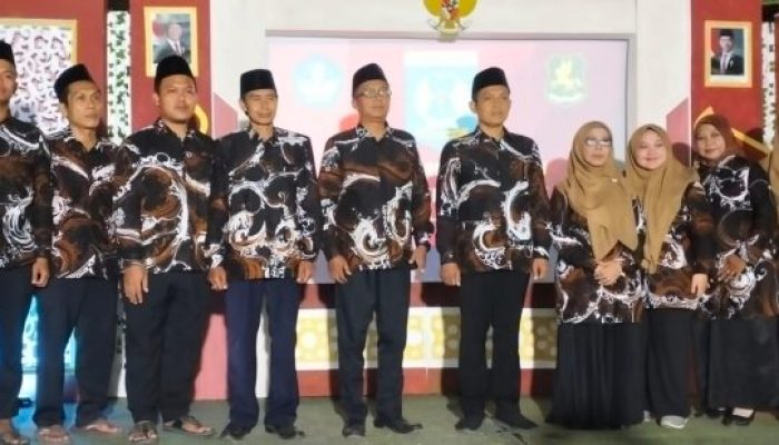 Haru dan Doa di Acara Lepas Pisah SDN Giring 3, Kepala Sekolah Pesankan Karakter dan Ilmu untuk Masa Depan