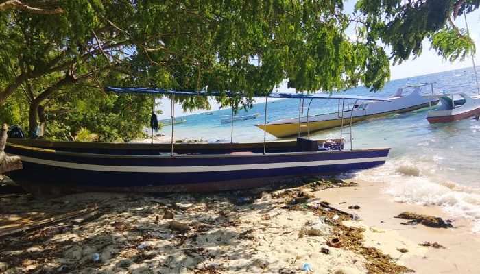Tak Bermanfaat, Perahu Hibah Poltera di Desa Kalisangka Bocor, Warga Berharap Segera Dilakukan Perbaikan