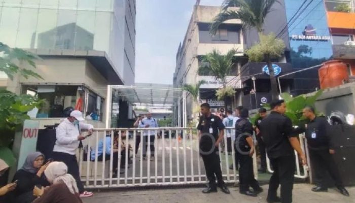 Kejagung Geledah Kantor Badan Gizi Nasional, Langkah Tegas Usut Dugaan Jual Beli Satuan Pelayanan