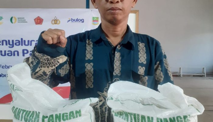 Pemdes Jatireja Apresiasi Tinggi Terhadap Realisasi Program Bantuan Pangan Nasional Yang Di Gulirkan Oleh Bapnas.