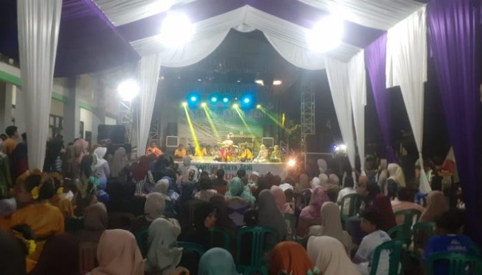 SDN 01 Tanjungbaru Gelar Pentas Seni dan Karya Seni Meriahkan Pelepasan Siswa.
