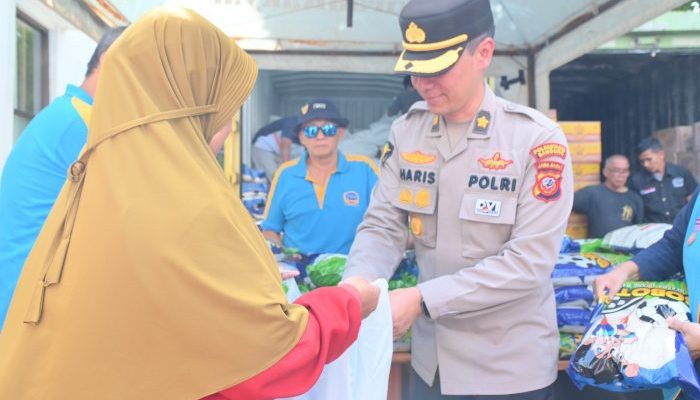 Polrestabes Bandung Dukung Stabilitas Pangan Melalui Penyaluran Beras Bersubsidi Kepada Masyarakat