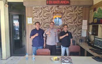 Memperingati Hari Bhayangkara Yang Ke 80 Kapolsek Bluto Perkuat Sinergi Dengan Insan Pers