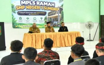 Sidak² MPLS di SMPN 1 Sumenep, Bupati Fauzi Tegaskan Sekolah Harus Ramah, Bebas Perploncoan dan Perundungan
