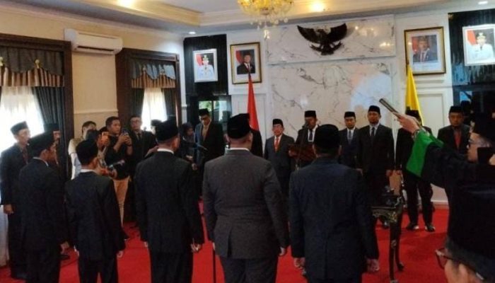 Bupati Fauzi Lantik Lima Pejabat Strategis, Kinerja Dievaluasi Enam Bulan Lagi